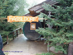Eingang zum Fassldorf